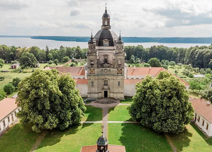 Monte Pacis Hotel In Pazaislis Kaunas photo